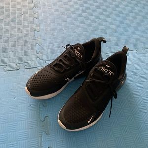 Nike Air Max 270